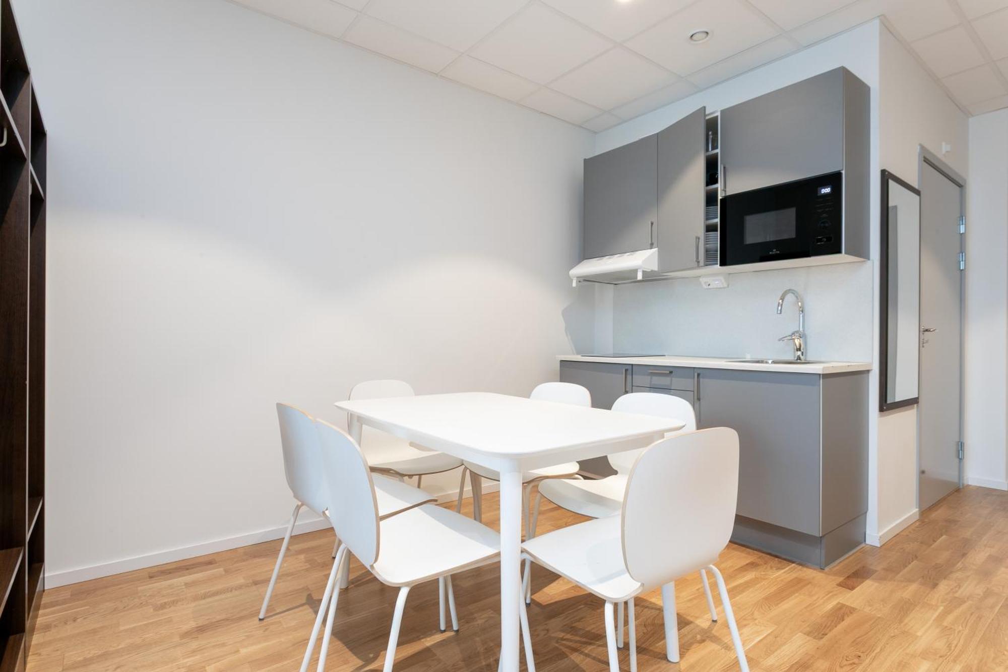 Apartdirect Arlandastad Aparthotel